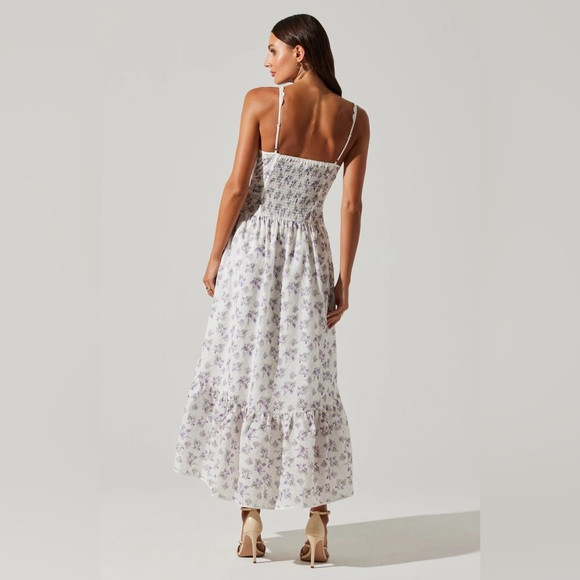 ASTR The Label Yamila Floral Midi Dress - Picture 2 of 3